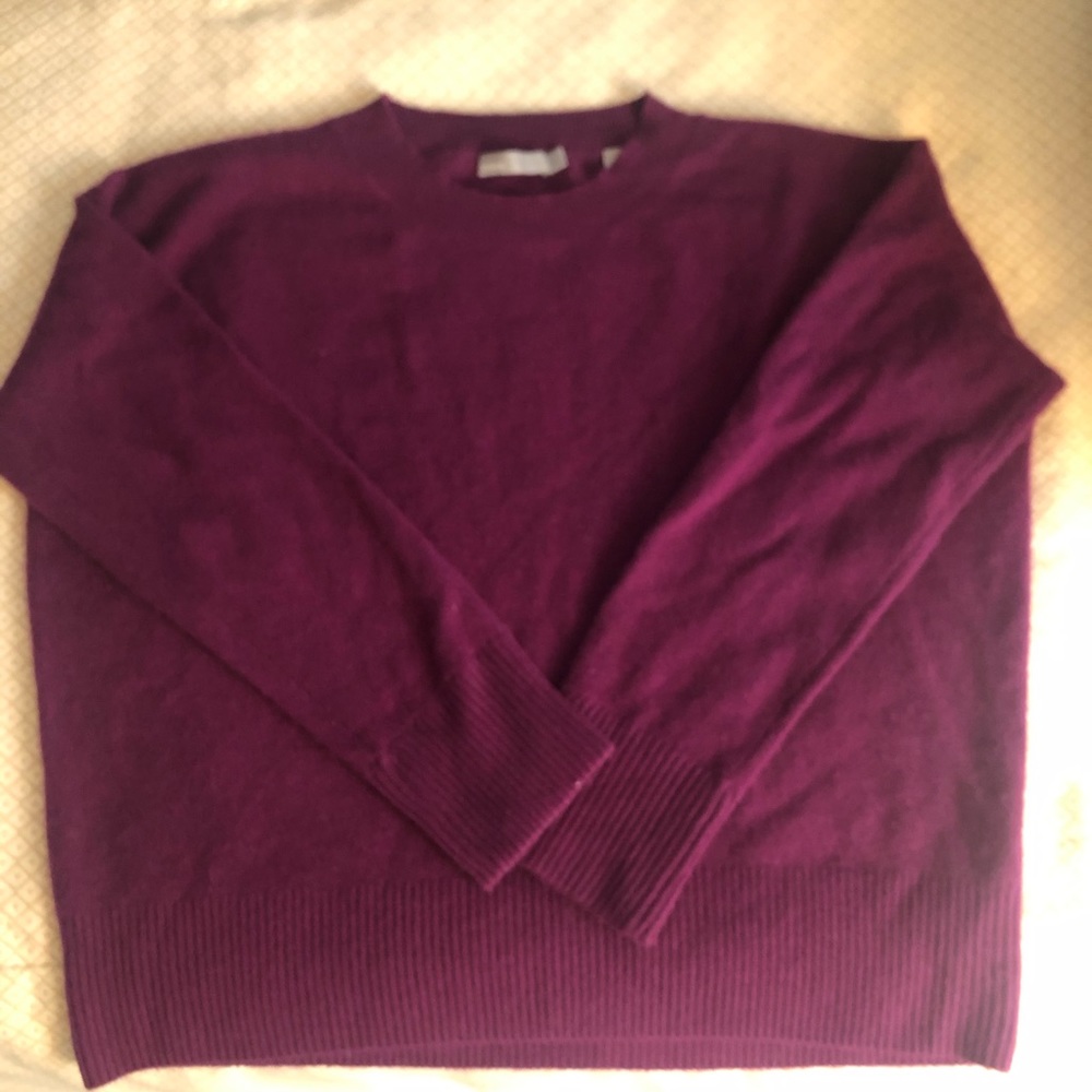 Vince Designer 100% Cashmere sweater